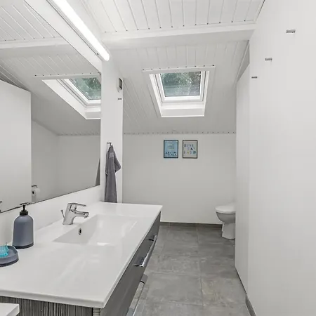 Fernandine - 400m From The Sea By Interhome