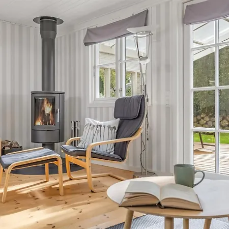Fernandine - 400m From The Sea By Interhome Дом отдыха